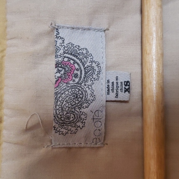 Ecoté khaki tops - Picture 5 of 7